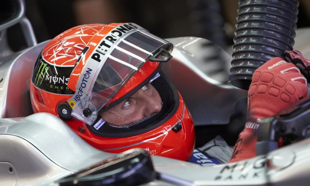 Σε δημοπρασία το κράνος και τα γάντια του Μίκαελ Σουμάχερ